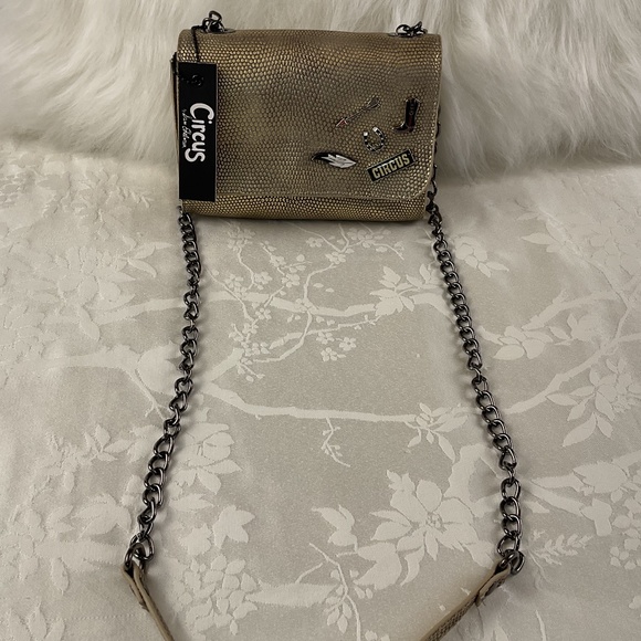 NWT Circus Sam Edelman Gold Snakeskin Look Purse/Black Crossbody Chain/Clutch - Picture 3 of 13